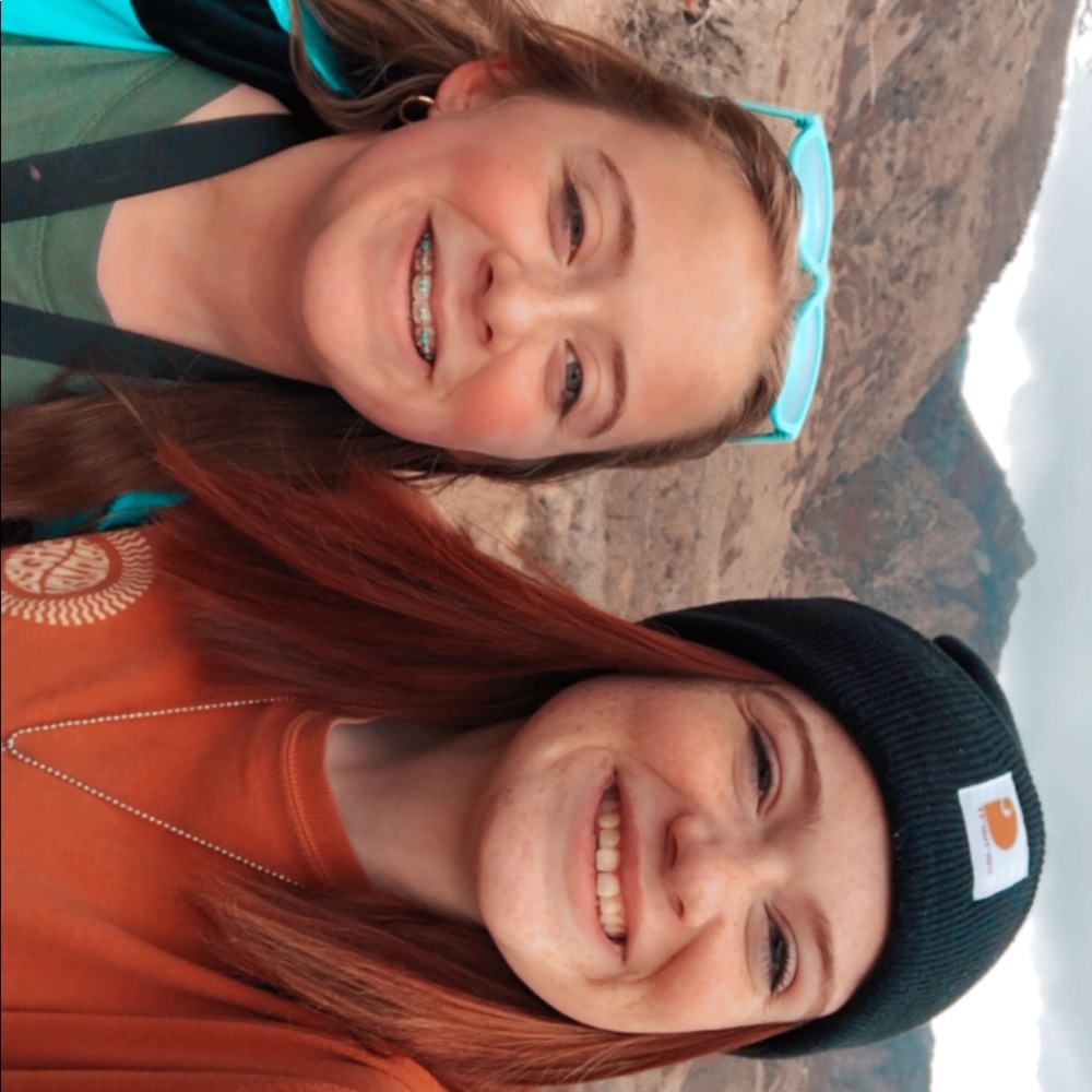 Meet your Posher, Lola